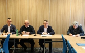 Radni obradowali podczas Komisji Dróg, Komunikacji i Transportu.  (5)