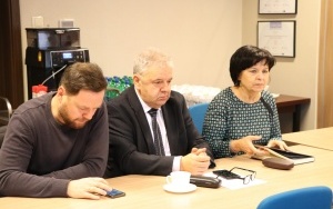 Radni obradowali podczas Komisji Dróg, Komunikacji i Transportu.  (8)
