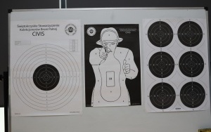 Otwarcie wirtualnej strzelnicy w PZS w Łopusznie (6)