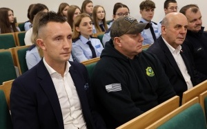 Otwarcie wirtualnej strzelnicy w PZS w Łopusznie (8)
