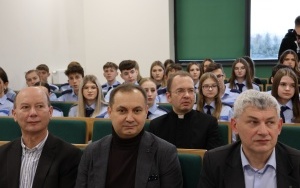 Otwarcie wirtualnej strzelnicy w PZS w Łopusznie (14)