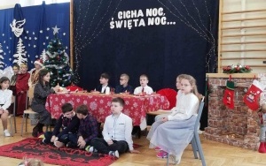Jasełka w Szkole Podstawowej w Brzezinkach (13)