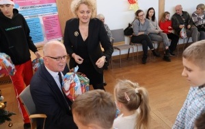 Spotkanie świąteczno -noworoczne z rodzinami zastępczymi (7)