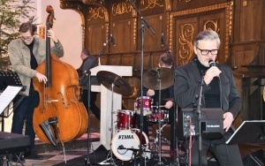 Koncert charytatywny na Świętym Krzyżu (4)
