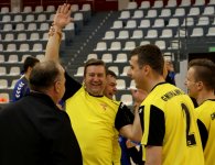 „XVI Halowych Mistrzostw Radnych i Pracowników Samorządowych W Piłce Nożnej O Puchar Starosty Kieleckiego”.