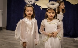 „Kolędowanie z aniołami” w Śladkowie Dużym  (1)