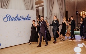 Studniówka w Powiatowym Zespole Szkół w Chęcinach (13)