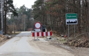 Dobre tempo prac na przebudowie drogi powiatowej w Masłowie Drugim i Dąbrowie (1)