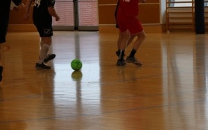 XXII (11)