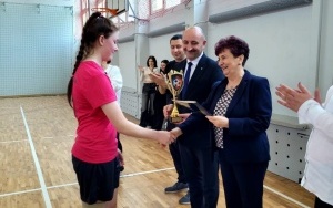  UCZENNICE Z PZS CHĘCINY MISTRZYNIAMI POWIATU (11)