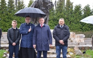 Pamięci Papieża  (1)