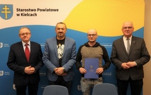Osoby niepełnosprawne ze wsparciem na własną działalność (12)