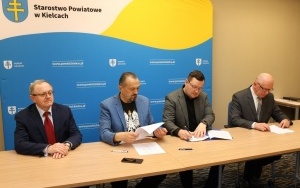 Osoby niepełnosprawne ze wsparciem na własną działalność (16)