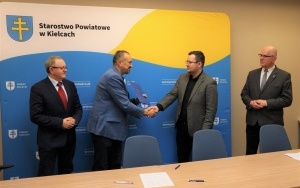 Osoby niepełnosprawne ze wsparciem na własną działalność (17)