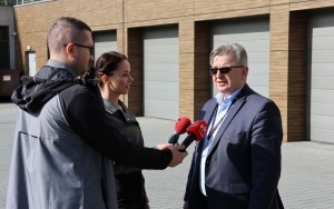 Wiaty fotowoltaiczne staną na parkingu kieleckiego starostwa (1)