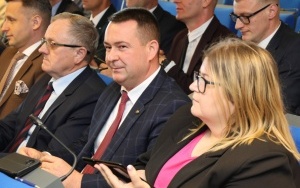 I sesja Rady Powiatu w Kielcach (17)