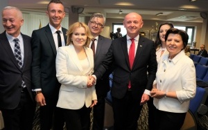 I sesja Rady Powiatu w Kielcach (2)