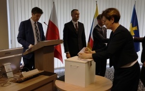 I sesja Rady Powiatu w Kielcach (14)