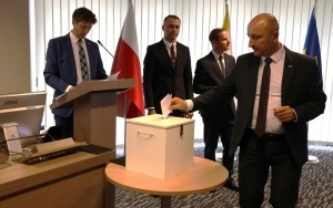 I sesja Rady Powiatu w Kielcach (16)