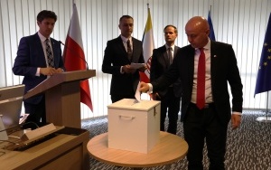 I sesja Rady Powiatu w Kielcach (10)