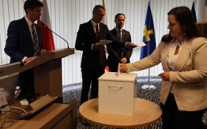 I sesja Rady Powiatu w Kielcach (20)
