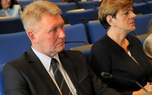 I sesja Rady Powiatu w Kielcach (18)