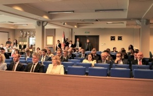 I sesja Rady Powiatu w Kielcach (11)