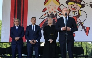 Msza na błoniach Świętego Krzyża (20)