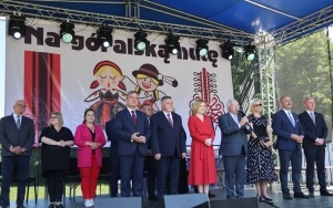 Msza na błoniach Świętego Krzyża (11)