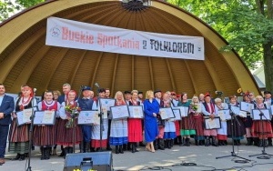 Buskie spotkania z folklorem  (10)