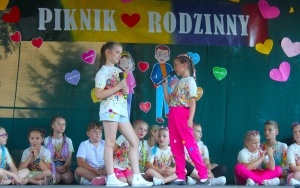 Piknik rodzinny w szkole w Chmielniku (6)
