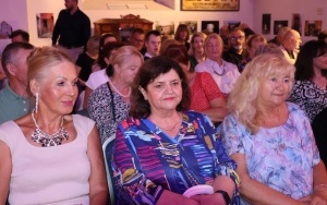 „Pieśń o Złotej Krainie” zabrzmiała w Chmielniku (1)