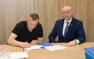 Podpisanie umów (2)