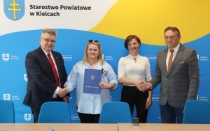 Podpisanie umów (4)