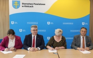 Podpisanie umów (2)