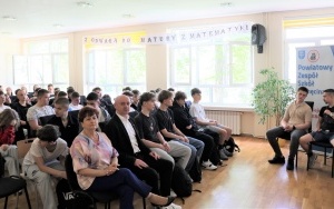 Spotkanie profilaktyczne dla uczniów w Chęcinach i Bodzentynie (3)