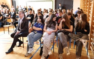 Spotkanie profilaktyczne dla uczniów w Chęcinach i Bodzentynie (8)
