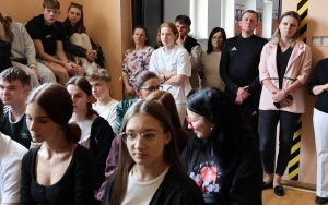 Spotkanie profilaktyczne dla uczniów w Chęcinach i Bodzentynie (2)