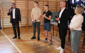 Spotkanie profilaktyczne dla uczniów w Chęcinach i Bodzentynie (7)