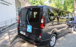 Nowy bus dla DPS w Łagiewnikach (2)