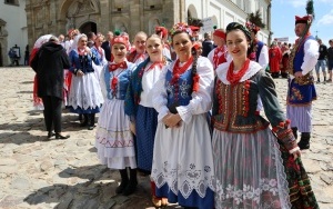 XVIII Jarmark Świętokrzyski - Korowód i Msza (6)