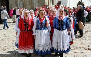 XVIII Jarmark Świętokrzyski - Korowód i Msza (8)