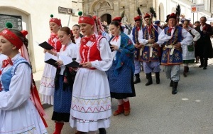 XVIII Jarmark Świętokrzyski - Korowód i Msza (10)