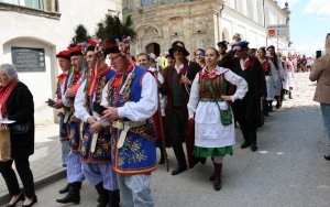 XVIII Jarmark Świętokrzyski - Korowód i Msza (11)