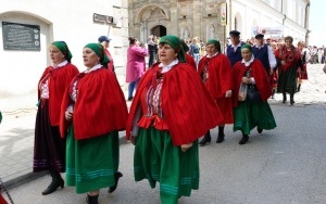 XVIII Jarmark Świętokrzyski - Korowód i Msza (16)
