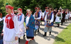 XVIII Jarmark Świętokrzyski - Korowód i Msza (8)