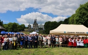 XVIII Jarmark Świętokrzyski - Korowód i Msza (7)