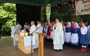 XVIII Jarmark Świętokrzyski - Korowód i Msza (16)