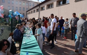 Niezapominajkowy Piknik Rodzinny w Chmielniku  (10)