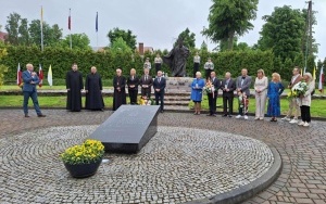 Pomnik Jana Pawła II (5)